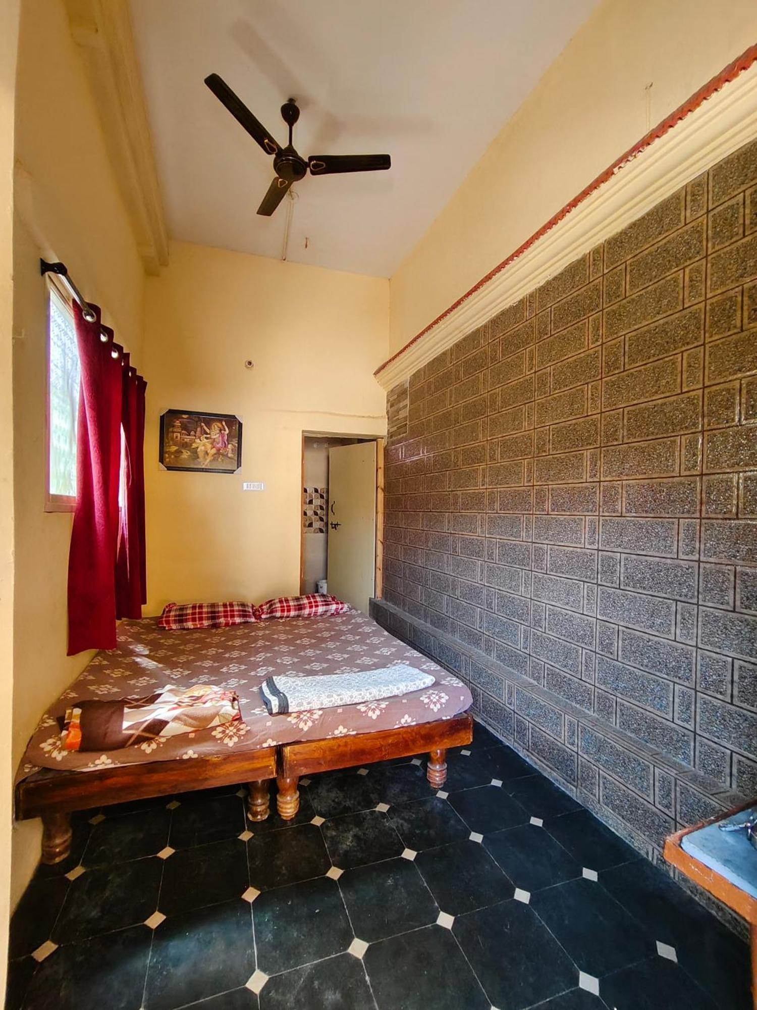 Backpiper Stay Hampi Exterior foto